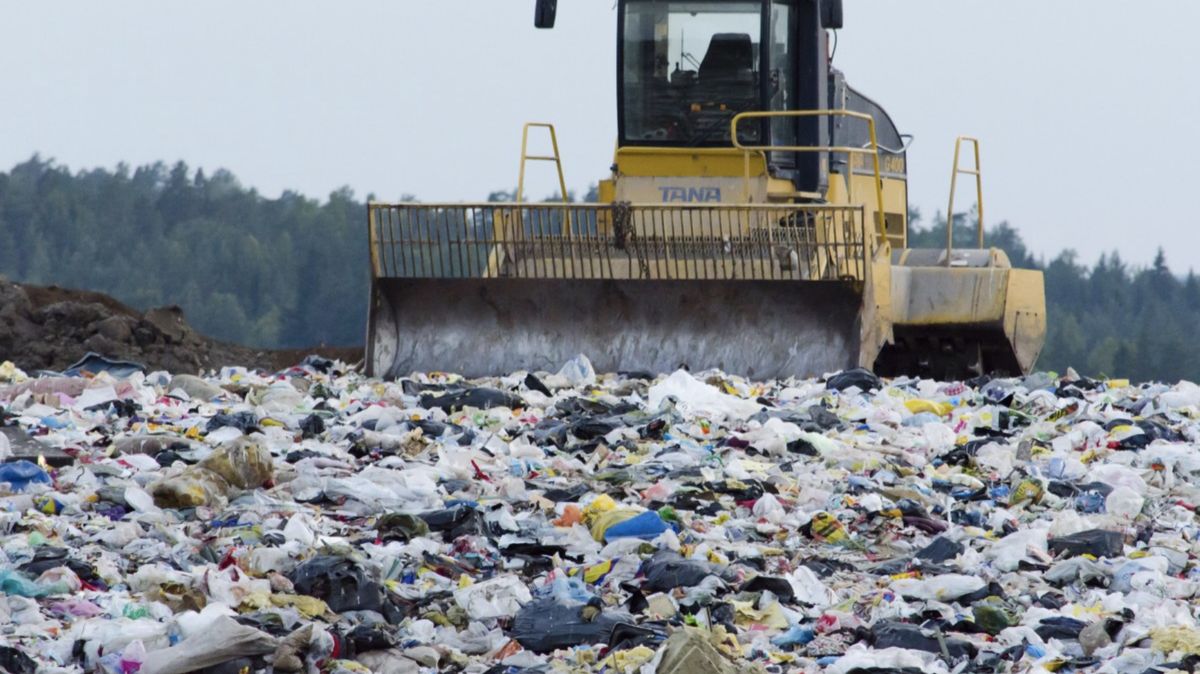 Česko, skládka Evropy? Do země ročně míří přes 160 tisíc tun plastů